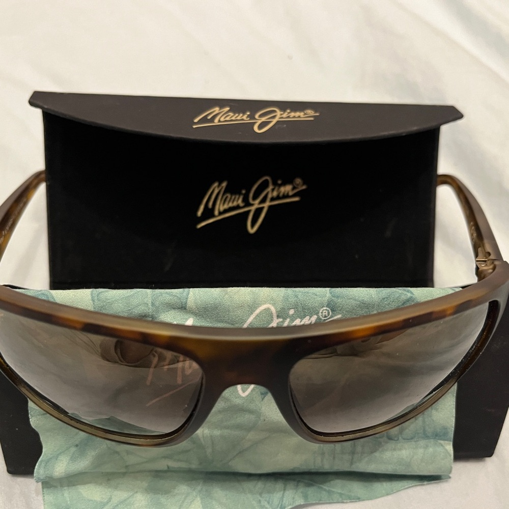 Maui Jim Brown Suncare Essentials